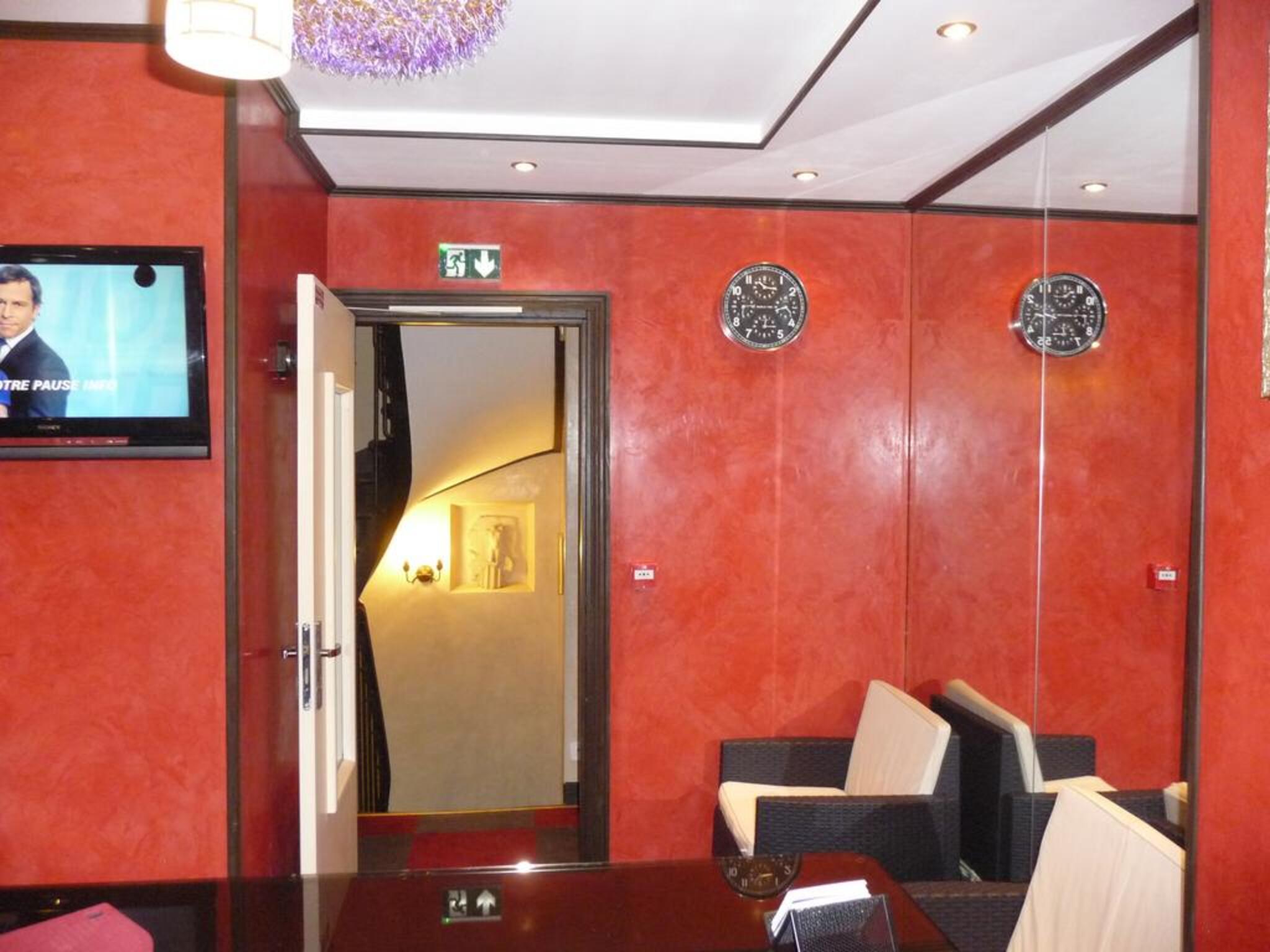 Hotel Des Buttes Chaumont Париж Екстериор снимка
