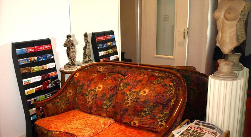 Hotel Des Buttes Chaumont Париж Екстериор снимка
